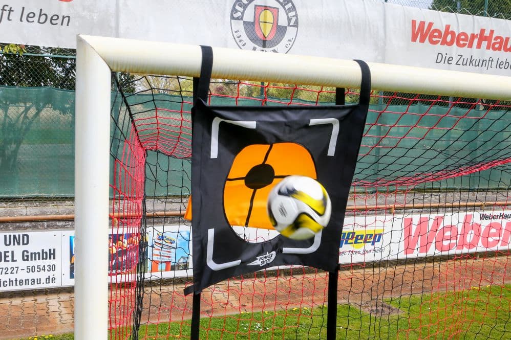 Cibles de football ajustables